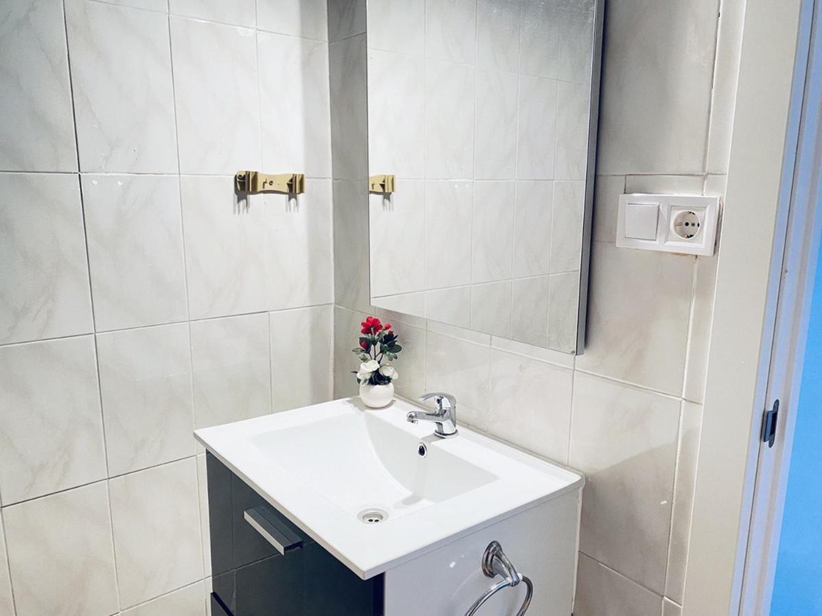 Apartamento Doble Exterior En La Gran Via #45 De Madrid 7-2 Bagian luar foto
